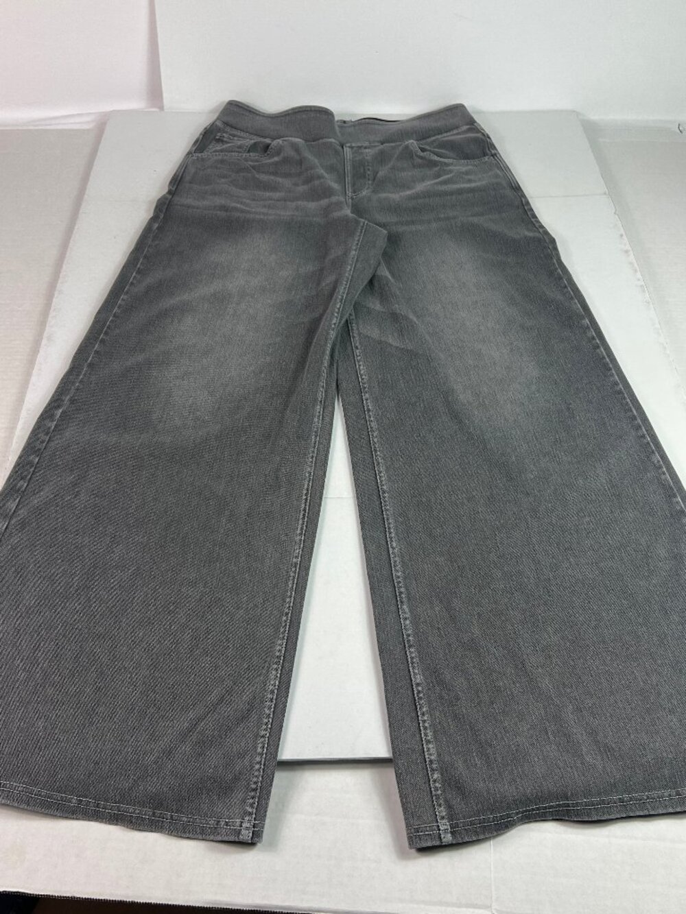 Halara Jeans Women's 30x30* Pull On High Waist Baggy Wide Leg Grey Denim Tag L R
